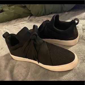Steve Madden Sneakers